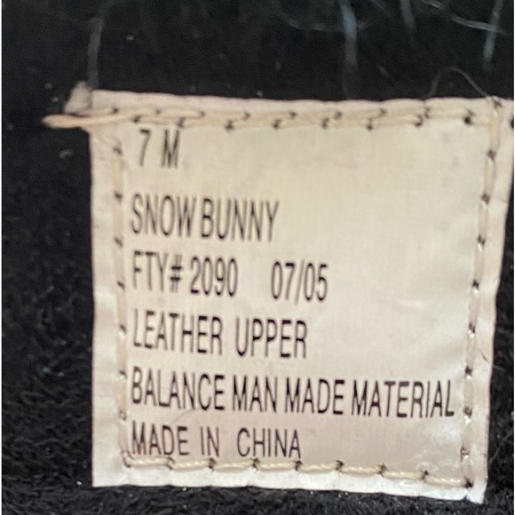 American Eagle : Size 7M Black (snow bunny ) tall winter boots , Like New - Picture 3 of 10